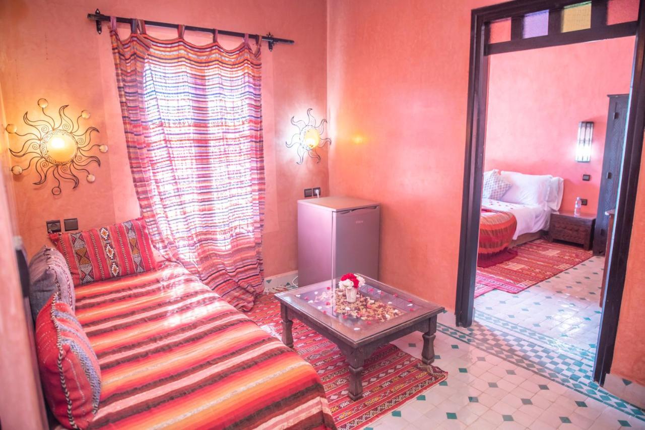סקורה Taloute Ecolodge מראה חיצוני תמונה